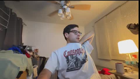 Snapshot of singholedad chatting on December 18, 2025, 2:17 am singholedad online show from December 18, 2025, 2:17 am