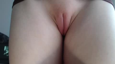 Lina online show from February 13, 2025, 11:39 am