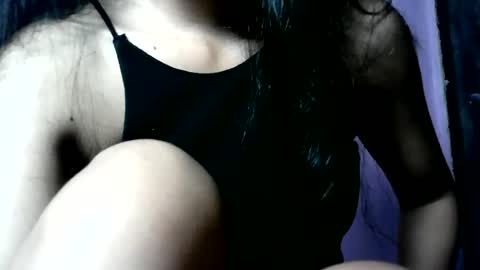 Snapshot of single_momxx chatting on July 6, 2026, 3:03 pm single_momxx online show from July 6, 2026, 3:03 pm