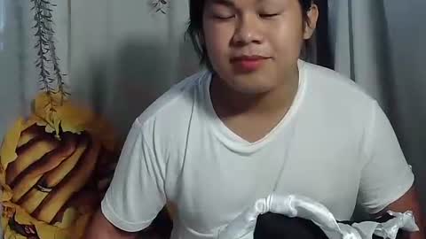 singleheart05 online show from March 8, 2026, 2:04 am