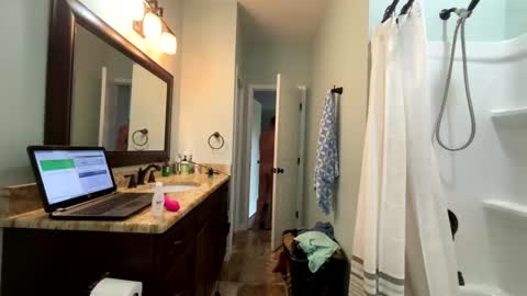 sir_seoscam online show from September 10, 2025, 8:53 pm