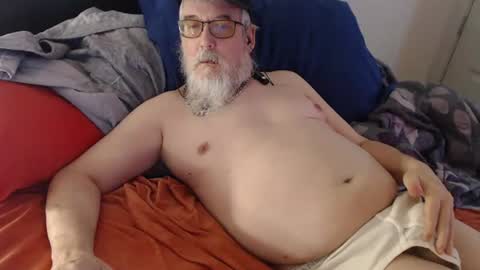 Snapshot of sirbeercan chatting on July 8, 2026, 7:24 am sir beer can the friendly hermit online show from July 8, 2026, 7:24 am