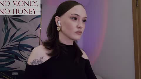 Snapshot of sirenaswhisper chatting on June 24, 2026, 4:55 am Goddess Sirena online show from June 24, 2026, 4:55 am