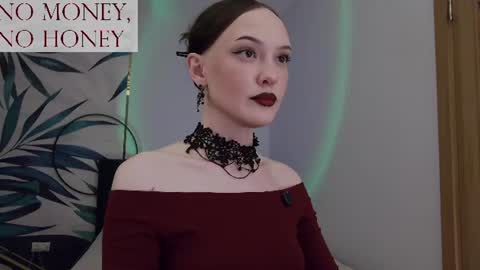 Snapshot of sirenaswhisper chatting on July 1, 2026, 8:30 pm Goddess Sirena online show from July 1, 2026, 8:30 pm
