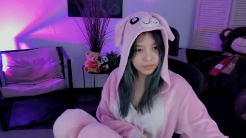 Snapshot of sirenmystique chatting on March 26, 2026, 7:19 pm Si online show from March 26, 2026, 7:19 pm