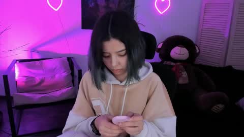Snapshot of sirenmystique chatting on April 7, 2026, 7:36 pm Si online show from April 7, 2026, 7:36 pm