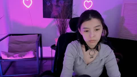 Snapshot of sirenmystique chatting on April 13, 2026, 7:19 pm Si online show from April 13, 2026, 7:19 pm