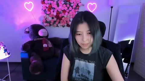 Snapshot of sirenmystique chatting on April 15, 2026, 7:10 pm Si online show from April 15, 2026, 7:10 pm