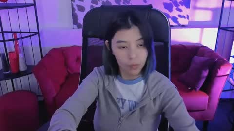 Snapshot of sirenmystique chatting on April 16, 2026, 9:39 pm Si online show from April 16, 2026, 9:39 pm