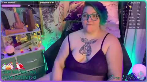 Snapshot of sirenwilde chatting on June 9, 2026, 5:19 am Siren Wilde online show from June 9, 2026, 5:19 am