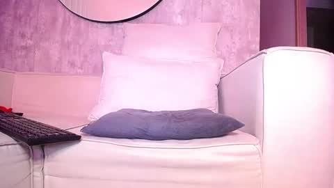 Call me papi online show from January 29, 2025, 4:05 am