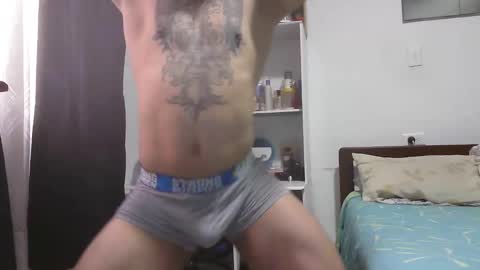 Snapshot of siryus_x chatting on January 3, 2025, 4:59 pm siryus_x online show from January 3, 2025, 4:59 pm