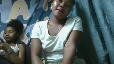 Snapshot of siscabelle chatting on January 9, 2026, 8:17 am siscabelle online show from January 9, 2026, 8:17 am