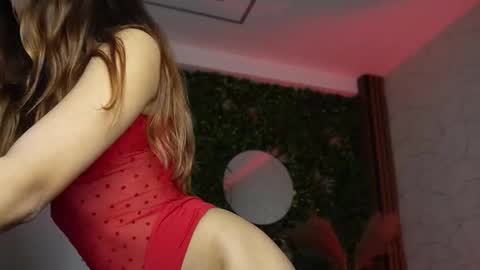 Dee online show from February 16, 2026, 8:49 pm