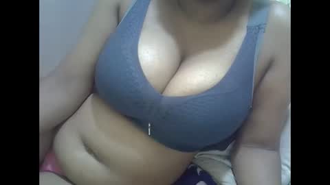 Snapshot of sisibrown97 chatting on March 2, 2026, 10:49 pm brown online show from March 2, 2026, 10:49 pm