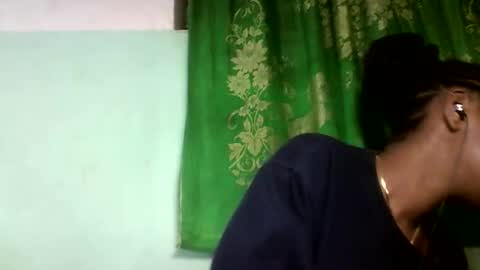 sisih567089 online show from September 26, 2025, 7:40 pm
