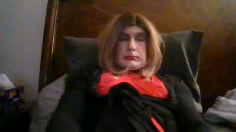 Snapshot of sissyandi38 chatting on March 23, 2026, 2:04 am wants to suck cock online show from March 23, 2026, 2:04 am