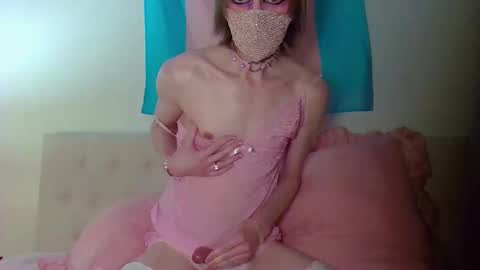 Sissy Ariadney Lux online show from March 18, 2026, 7:17 pm