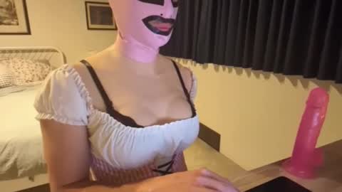 Sissy Danielle sissy chastity online show from February 4, 2026, 1:22 am