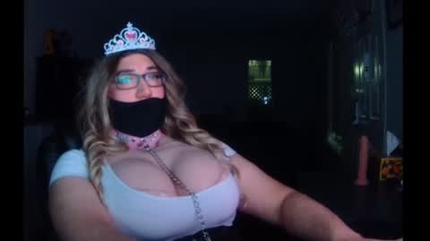 Snapshot of sissyjennybambi chatting on February 26, 2025, 9:42 am Sissy Jenny Bambi online show from February 26, 2025, 9:42 am