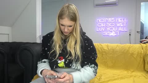 Elise online show from January 26, 2025, 12:22 pm