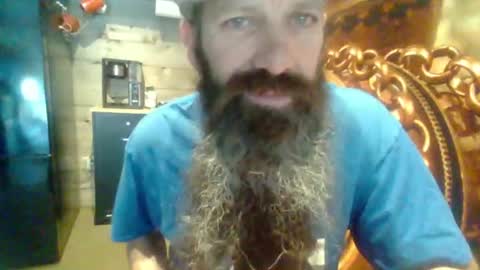 sitonmybeardxxx online show from July 3, 2026, 12:06 am
