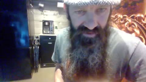 sitonmybeardxxx online show from July 26, 2026, 5:53 pm