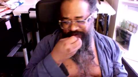 siyah_sakal online show from January 25, 2025, 9:46 pm