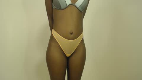 sizzly_ass online show from May 16, 2026, 3:03 am