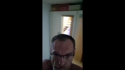 Snapshot of sk1993boy chatting on May 20, 2026, 9:37 am sk1993boy online show from May 20, 2026, 9:37 am