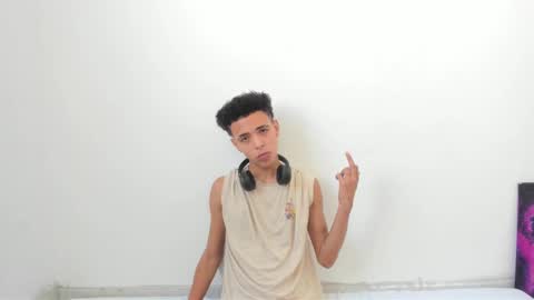 skady_coronado online show from December 21, 2024, 5:40 pm