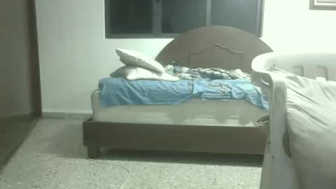 skanky_little_dolls online show from November 5, 2025, 12:21 am