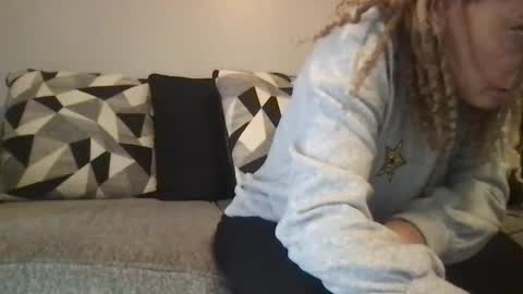 skarfos_babes online show from December 13, 2024, 3:43 pm
