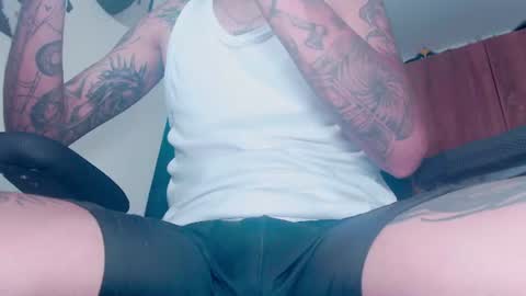 Snapshot of skateboy444 chatting on July 7, 2026, 5:21 am king online show from July 7, 2026, 5:21 am