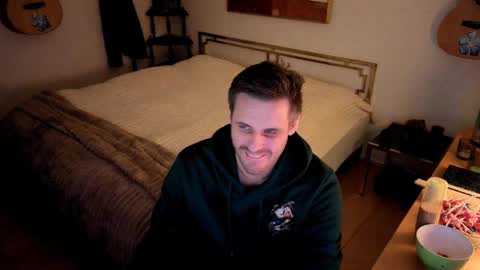 skatejocke online show from February 25, 2026, 7:56 pm