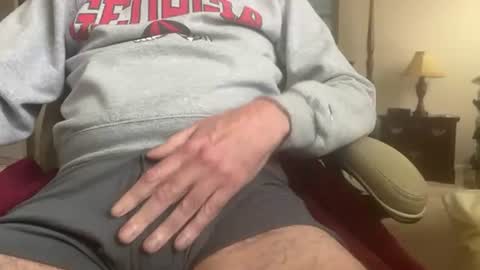 Snapshot of skeet46 chatting on January 11, 2025, 8:21 pm skeet46 online show from January 11, 2025, 8:21 pm