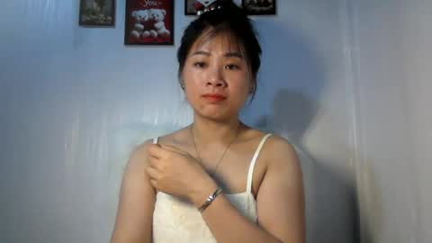Snapshot of skie1111 chatting on June 16, 2026, 12:35 am Shie online show from June 16, 2026, 12:35 am