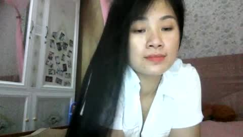 Snapshot of skie1111 chatting on June 20, 2026, 6:27 am Shie online show from June 20, 2026, 6:27 am