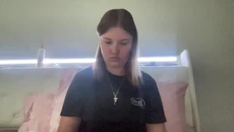 Snapshot of skiimaskabby chatting on April 22, 2026, 5:14 pm skiimaskabby online show from April 22, 2026, 5:14 pm
