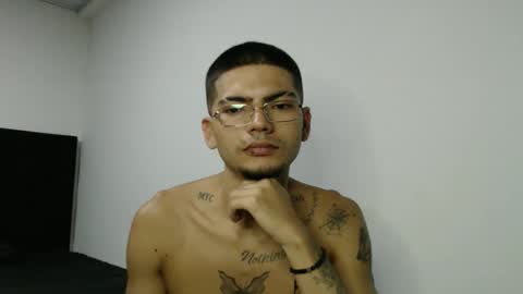 Snapshot of skinny_badboy chatting on February 13, 2026, 5:25 am E R O S online show from February 13, 2026, 5:25 am
