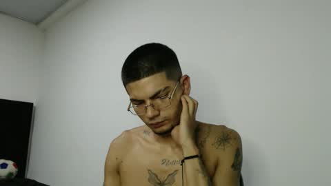Snapshot of skinny_badboy chatting on February 14, 2026, 3:25 am E R O S online show from February 14, 2026, 3:25 am