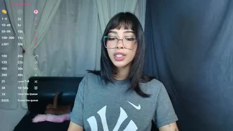 Emily Rojas online show from May 21, 2026, 9:00 pm