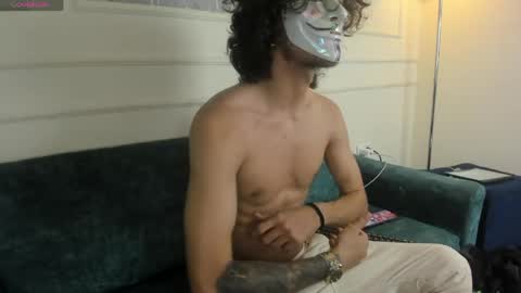 Snapshot of skinny_mac_ chatting on June 6, 2026, 3:06 pm Mac online show from June 6, 2026, 3:06 pm