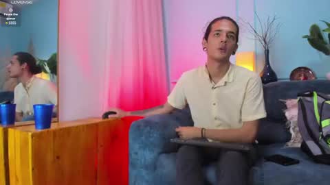 Snapshot of skinny_mac_ chatting on July 31, 2026, 2:38 pm Mac online show from July 31, 2026, 2:38 pm