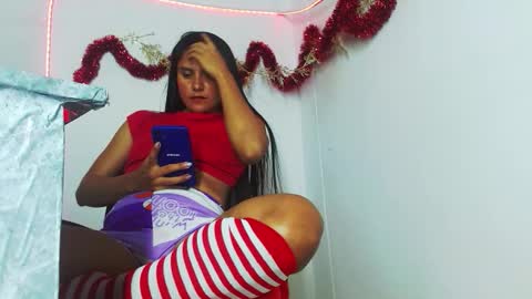 skinny_rosmery online show from November 13, 2025, 2:10 am