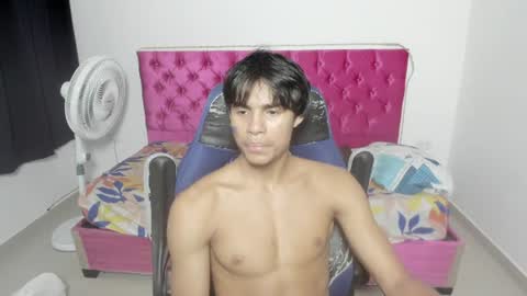 Snapshot of skinny_sam23 chatting on June 18, 2026, 9:14 am sam online show from June 18, 2026, 9:14 am
