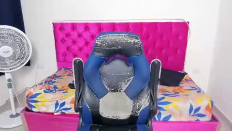 Snapshot of skinny_sam23 chatting on July 16, 2026, 7:25 am sam online show from July 16, 2026, 7:25 am
