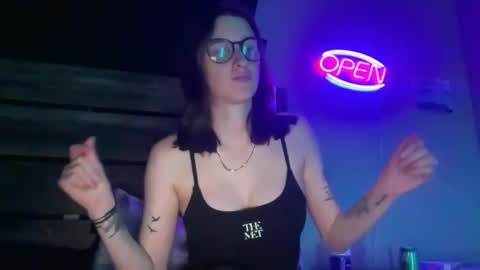 skinnyangel21 online show from February 28, 2026, 4:57 am