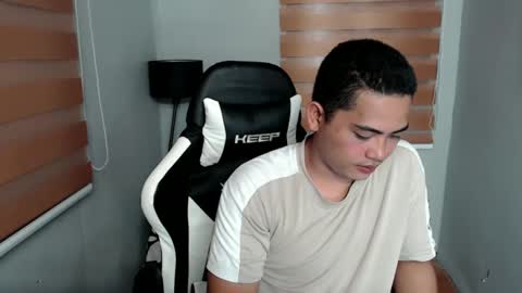 Snapshot of skinnyar chatting on February 26, 2025, 10:47 am skinnyar online show from February 26, 2025, 10:47 am