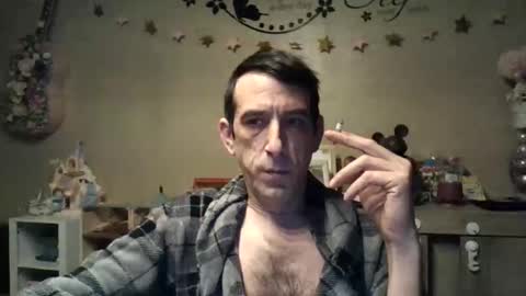 Snapshot of skinnybigcock2 chatting on February 17, 2026, 1:46 am SkinnyBigCock2 online show from February 17, 2026, 1:46 am